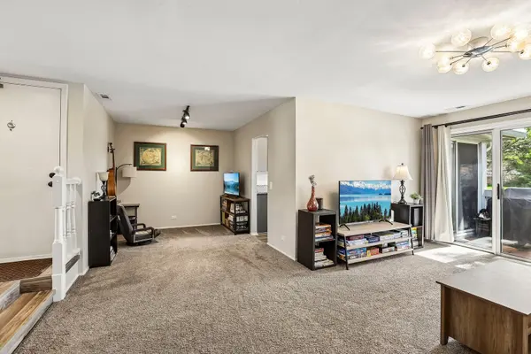 1307 Cromwell CT #1307, Vernon Hills, IL 60061