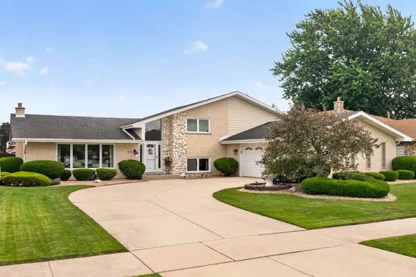 15549 Larkspur LN, Orland Park, IL 60462