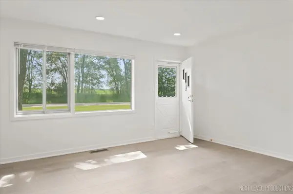 1203 N Chapel Hill RD, Mchenry, IL 60051