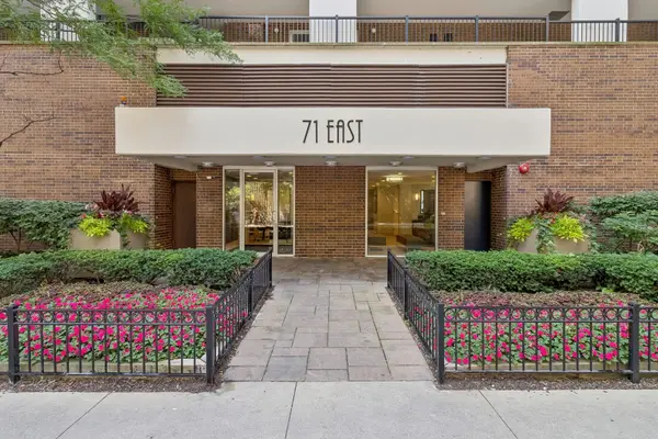 71 E Division ST #1601, Chicago, IL 60610