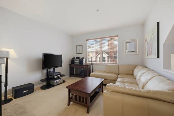 6132 Washington CT, Morton Grove, IL 60053
