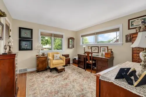 721 S Stone AVE, La Grange, IL 60525