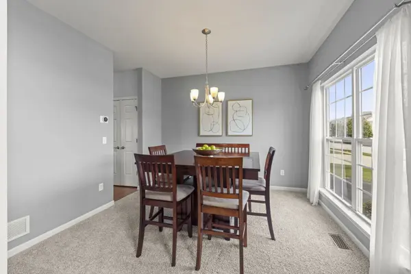 40W210 Palmer RD, Geneva, IL 60134