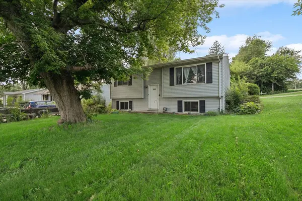 5505 Lucina AVE, Mchenry, IL 60050