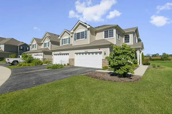 2001 Stuttle RD, Batavia, IL 60510