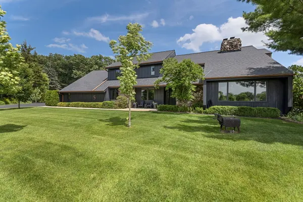 5 Split Rail, Lemont, IL 60439