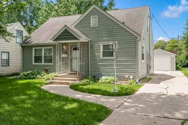 1016 Luther AVE, Rockford, IL 61107