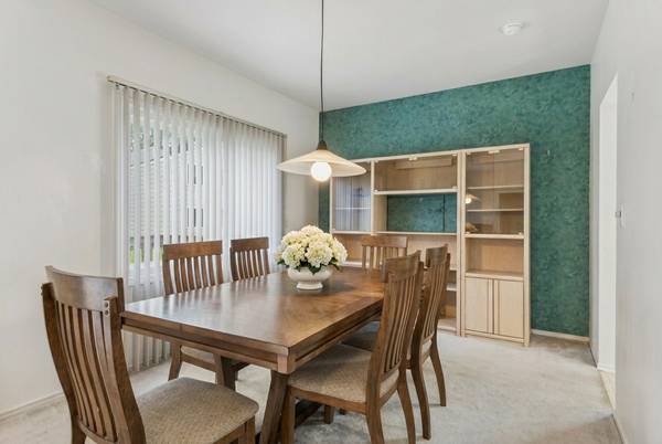 172 Morningside LN #24, Buffalo Grove, IL 60089