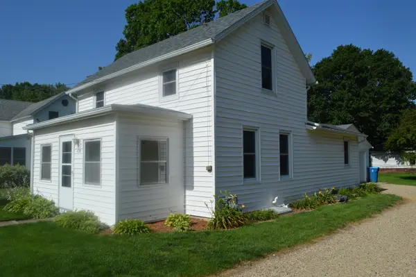 430 N Arch ST, Tiskilwa, IL 61368