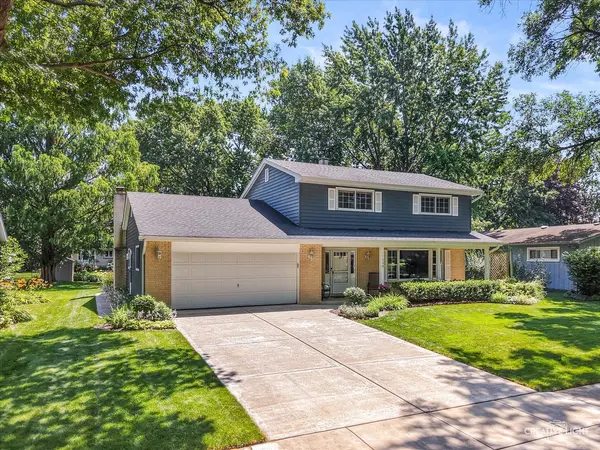 1736 Clyde DR, Naperville, IL 60565