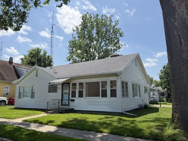 202 S William ST, Farmer City, IL 61842