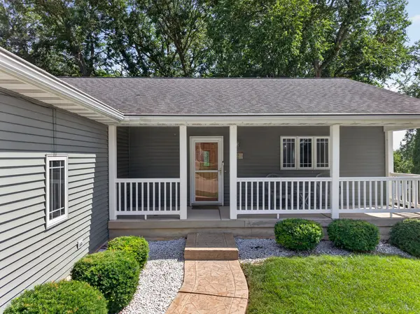 303 Hillside AVE, Ottawa, IL 61350