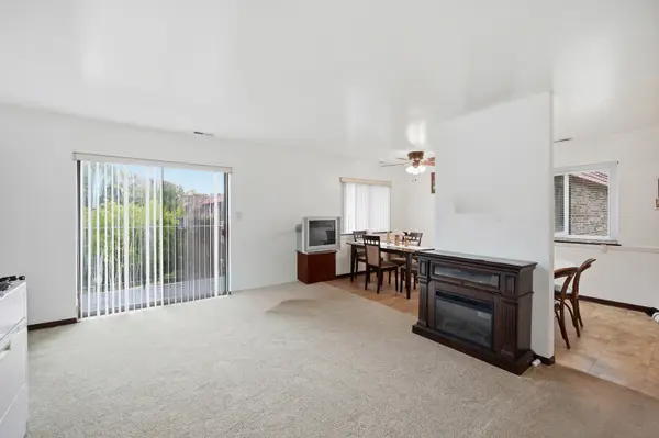 1791 W Algonquin RD #3A, Mount Prospect, IL 60056
