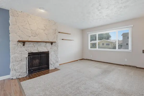 2930 Cody ST, Bettendorf, IA 52722