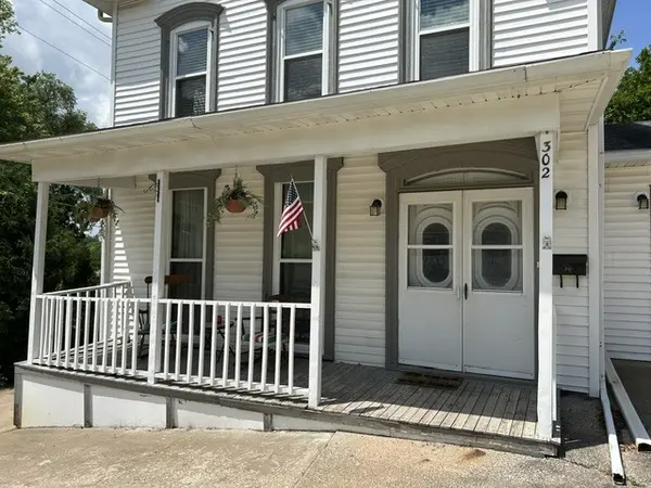 302 N Carroll ST, Mt. Carroll, IL 61053
