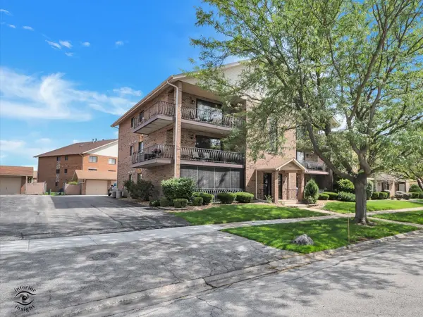 8124 W 169th ST #1W, Tinley Park, IL 60477