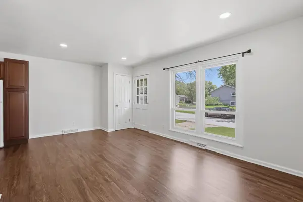 2319 Pinehurst DR, Bettendorf, IA 52722