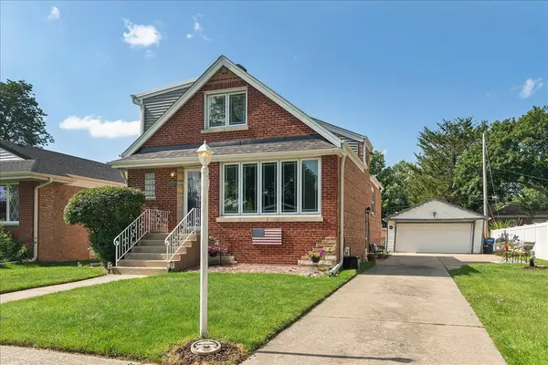 4244 Adeline DR, Oak Lawn, IL 60453