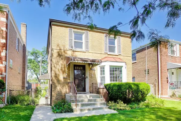 6028 N Whipple ST, Chicago, IL 60659