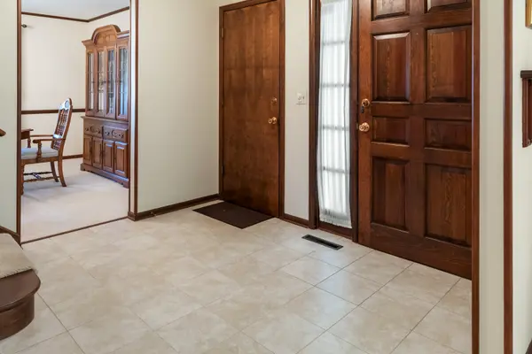1131 Laureli CIR, Naperville, IL 60540