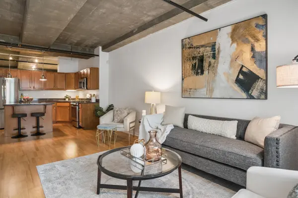 1740 N Maplewood AVE #120, Chicago, IL 60647