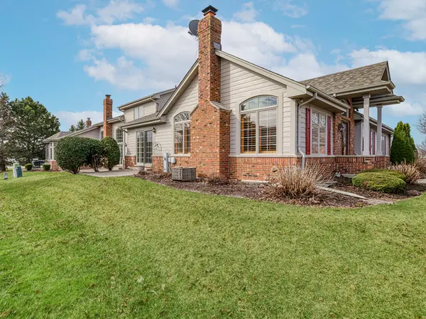 1153 Linden CIR, Beecher, IL 60401