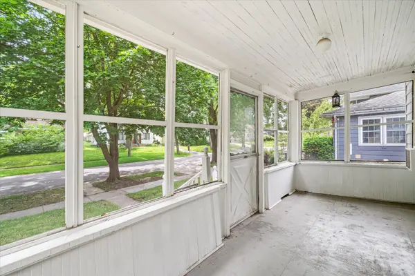 849 N 11th ST, Dekalb, IL 60115