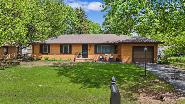 1810 Bellamy DR, Champaign, IL 61821