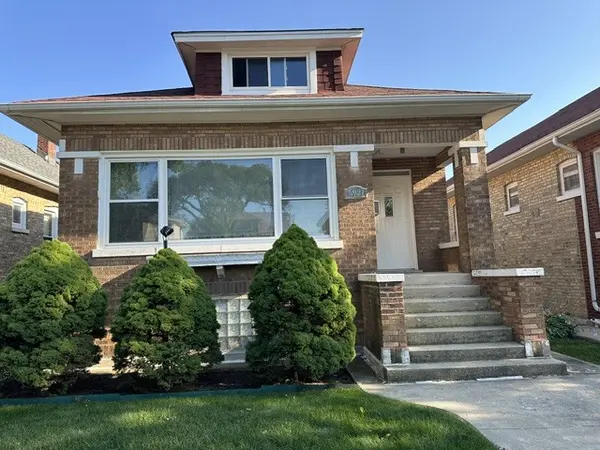 5921 W Berenice AVE, Chicago, IL 60634