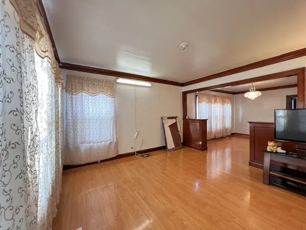 3656 S Seeley AVE, Chicago, IL 60609