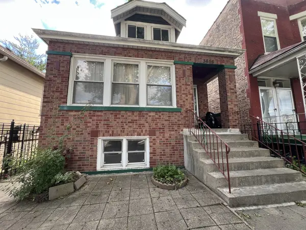 3656 S Seeley AVE, Chicago, IL 60609