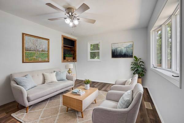 38207 N 3rd AVE, Spring Grove, IL 60081