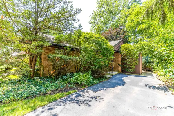 9320 Forestview RD, Evanston, IL 60203