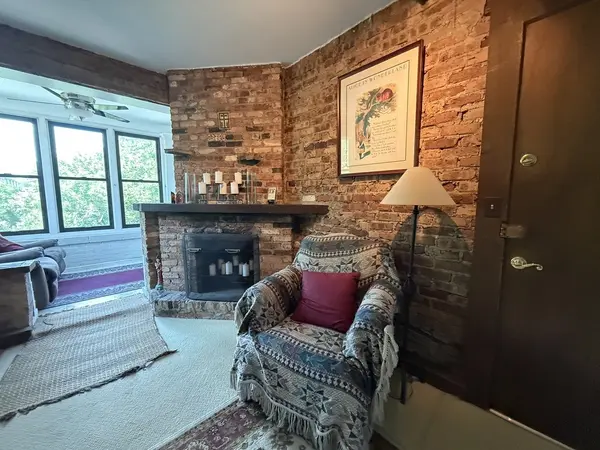 5869 N Glenwood AVE #3, Chicago, IL 60660