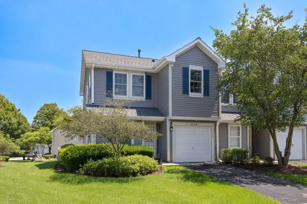 1260 Arapaho CT, Naperville, IL 60540