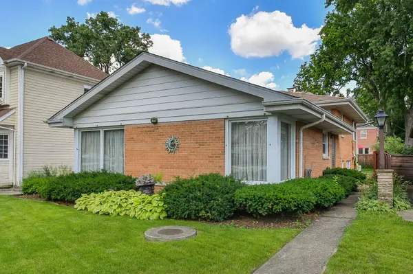 1401 Brophy AVE, Park Ridge, IL 60068