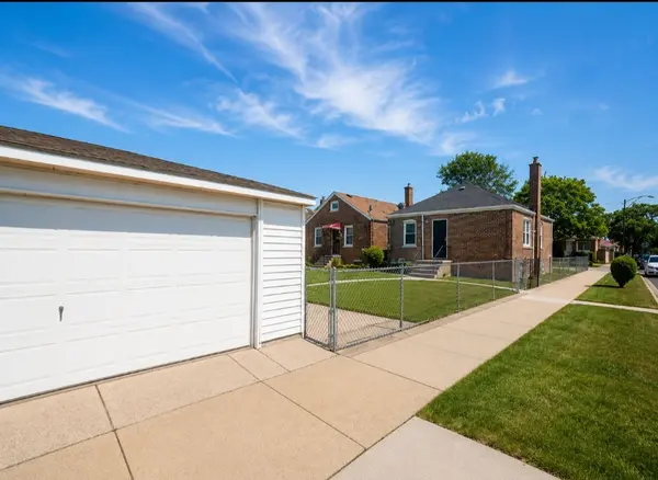 9801 S Drexel AVE, Chicago, IL 60628