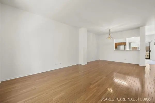 2125 W Concord LN, Addison, IL 60101