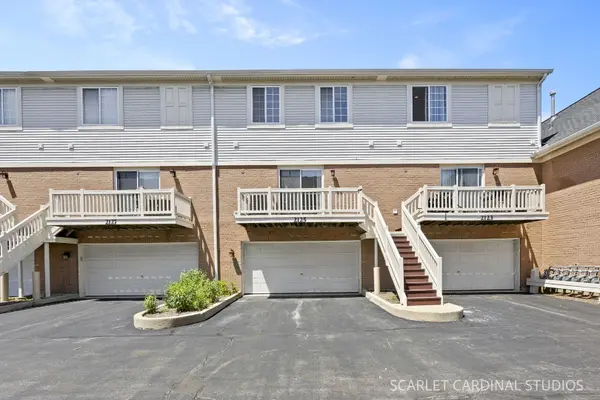 2125 W Concord LN, Addison, IL 60101