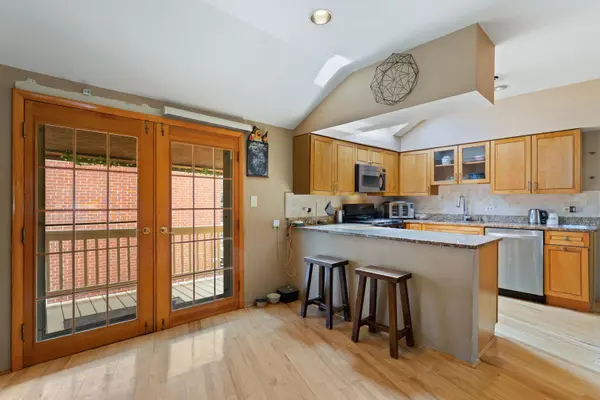 2123-25 W Race AVE, Chicago, IL 60612