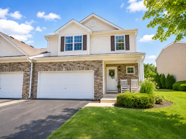 2765 CROOKER DR, Yorkville, IL 60560