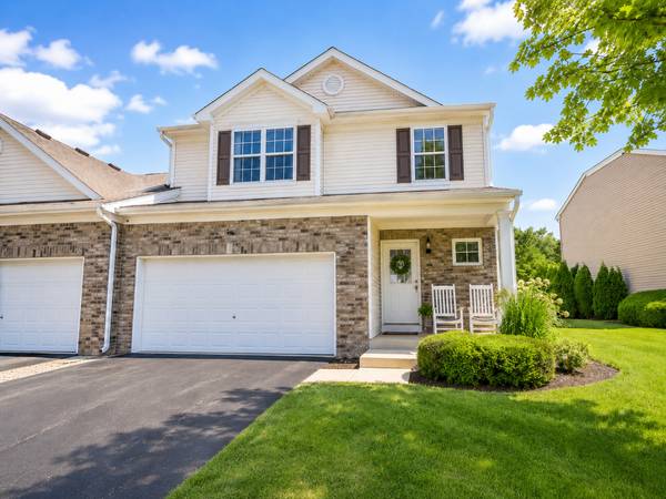 2765 CROOKER DR, Yorkville, IL 60560