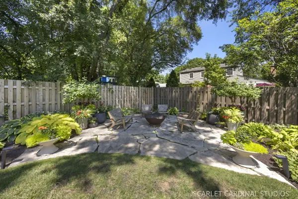 1544 Clyde DR, Naperville, IL 60565