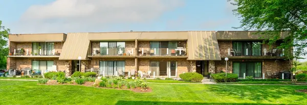 11104 O Gorman DR #41B,  Palos Hills,  IL 60465