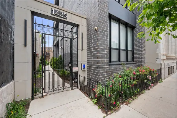 1425 W Fullerton AVE #2N, Chicago, IL 60614