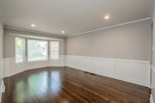 8043 S Yale AVE, Chicago, IL 60620