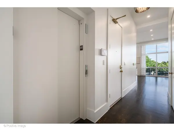 2037 W Division ST #PH, Chicago, IL 60622