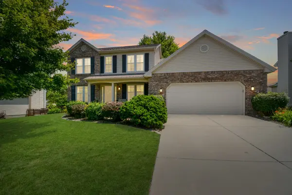2411 Clarkson LN, Bloomington, IL 61704