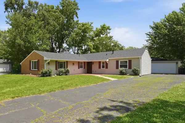 113 Parklawn CT, Bolingbrook, IL 60440