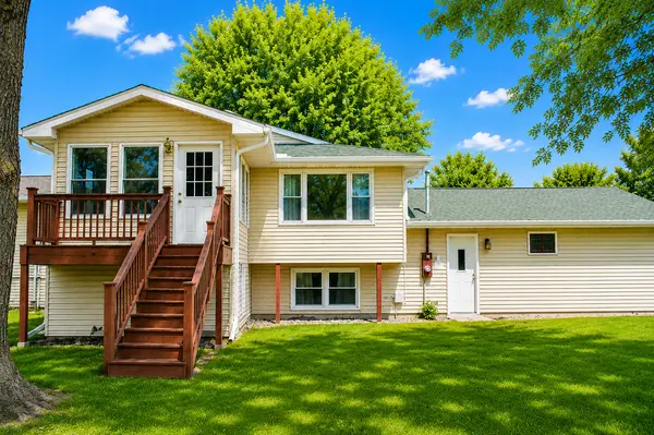 2101 20th AVE, Sterling, IL 61081